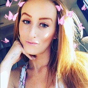 Meet your Posher, Candace